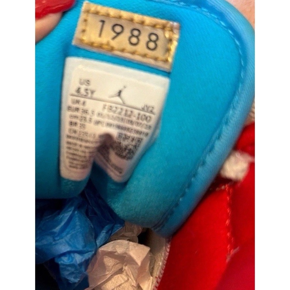 Limited Edition Rare Nike Air Jordan 1 Mid NC To Chi 2023  FB2212-100 Size  4.5 - Picture 8 of 12